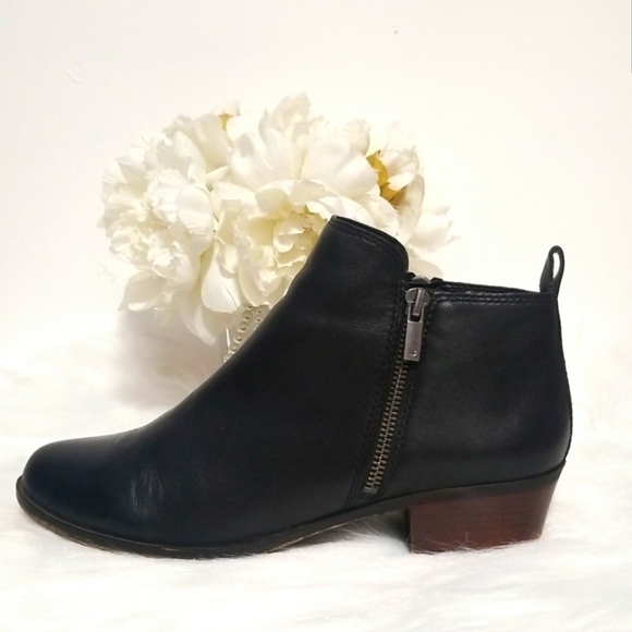 Lucky Brand LK-basel Boots Size 5m/35euro New In Box Color Red Dahlia